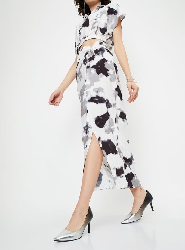 Women White Printed Draped Skirt - Image 3