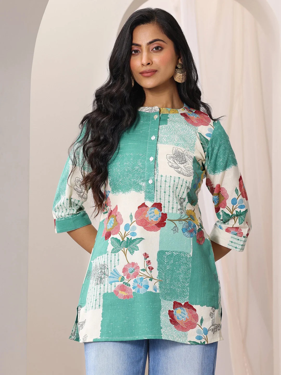 Green Printed Cotton Straight Short Kurti - Image 2